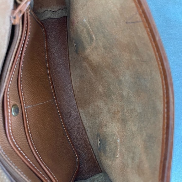 Vintage Dooney & Bourke AWL Messenger Crossbody Bag - Picture 9 of 11